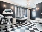 Czarno-biała łazienka. Styl retro we wnętrzach